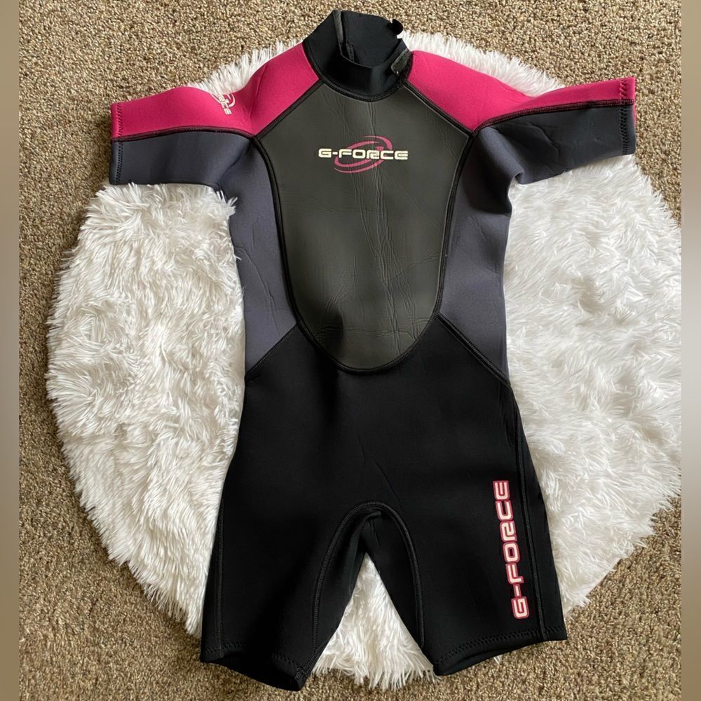 G-FORCE Wetsuit Shorts One Piece Size JM Girl Medium Black Pink